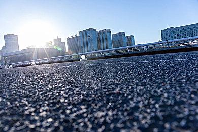 《最终幻想16》实机演示 展示游戏战斗和探索场景